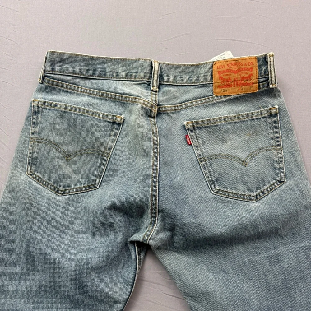 Levis 505 Regular Fit Straight Leg‎ Jeans Light Wash Blue Denim 34x36 Mens